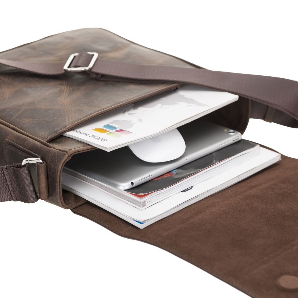 Calisto Massenger Leather Bag