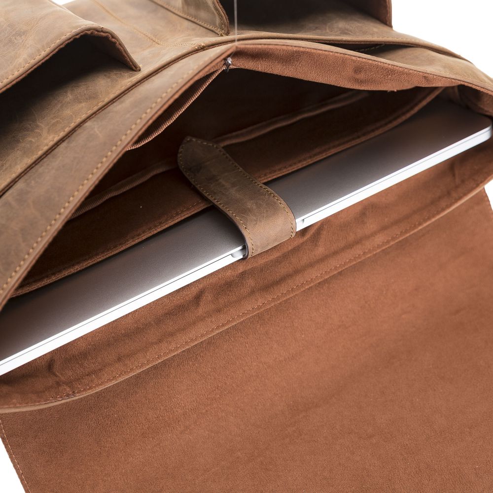 Olympus Briefcase Leather Bag 17"